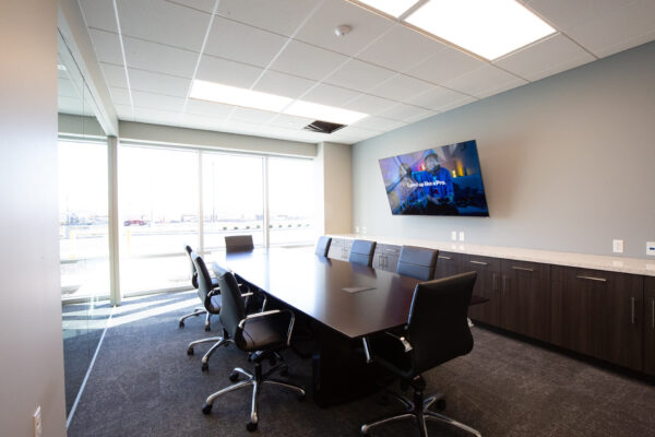 dx-1-large-conference-room-1920x1281