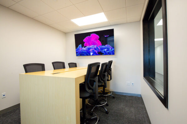 dx-1-small-conference-room-1920x1281